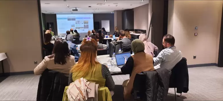 Genç Mülteciler İçin Cinsel Sağlık ve Üreme Sağlığı